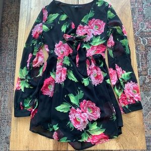 Forever 21 floral cold shoulder tie front dress size S